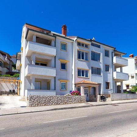Apartments With A Parking Space Mali Losinj Ngoại thất bức ảnh
