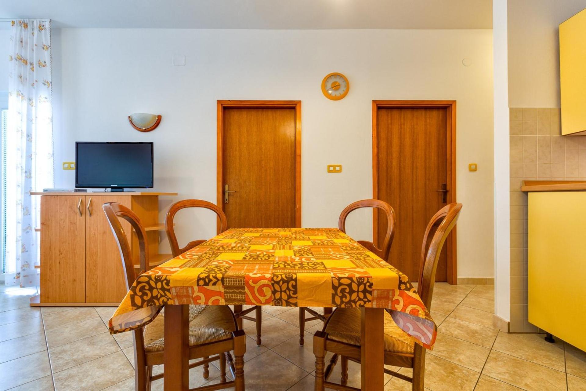 Apartments With A Parking Space Mali Losinj Phòng bức ảnh