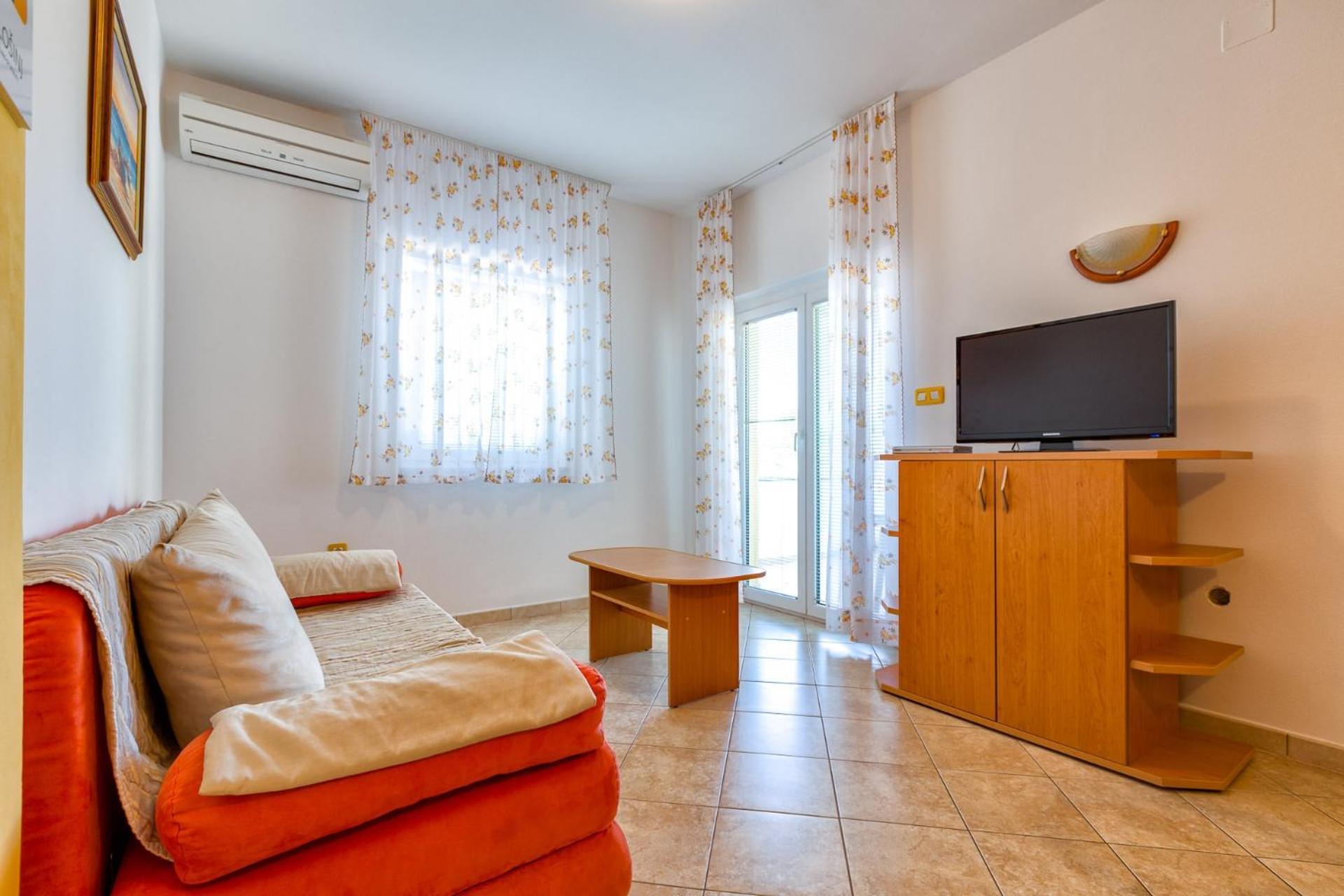Apartments With A Parking Space Mali Losinj Ngoại thất bức ảnh